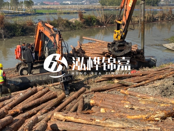 湖南松木樁批發(fā)廠家-5米松木樁批發(fā)1000根有優(yōu)惠嗎？